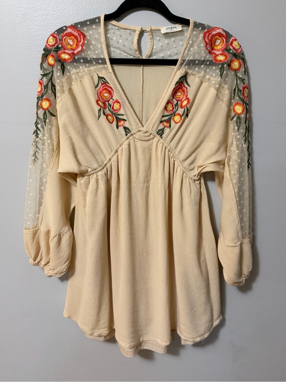 Umgee Boho Embroidered Floral Babydoll Tunic Top Mesh Swiss Dot Sleeve Cream